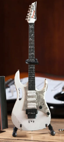 AH0060-Steve Vai