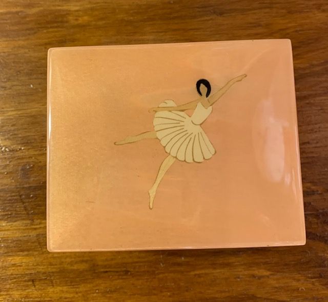 HZ0311-Ballerina : 4x3.25x1.75